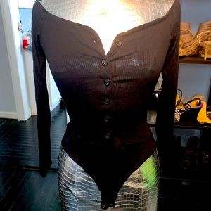 Brand new Fashion Nova off shoulder bodysuit